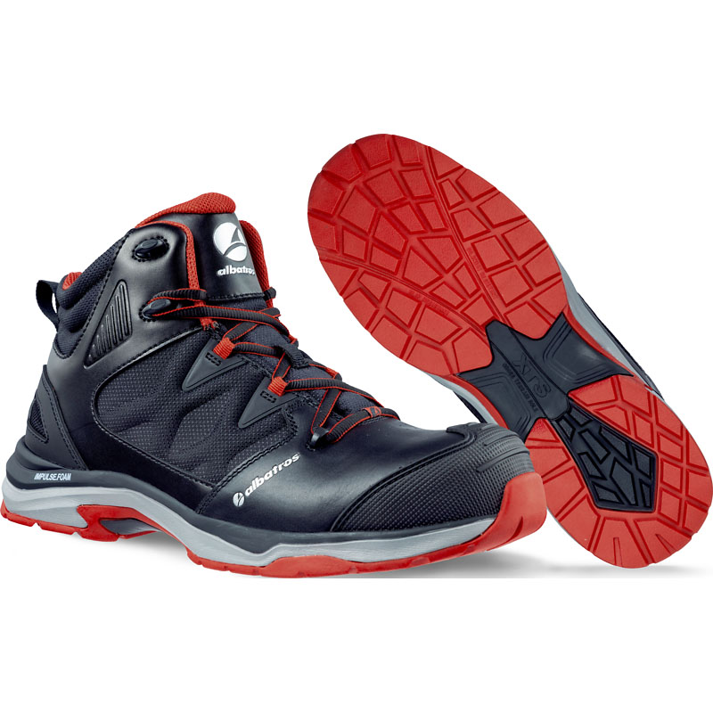 636200_ULTRATRAIL_BLACK_Mid_210_pair